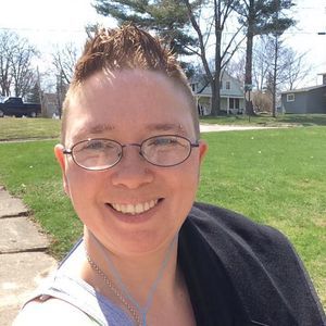 Meet your Posher, Della